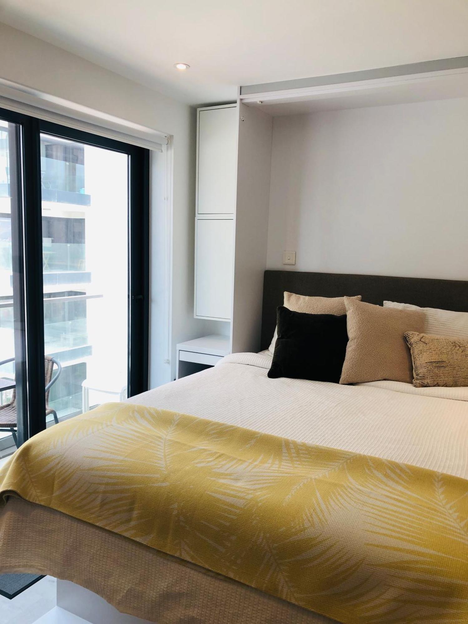 Cp High Floor Luxury Studio Sleeps 3 Gibraltar Exterior photo