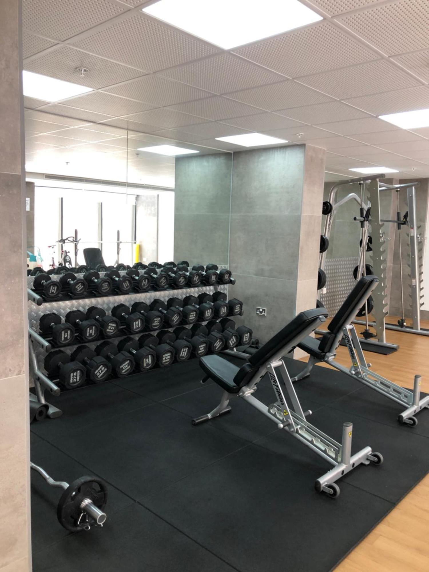 Cp High Floor Luxury Studio Sleeps 3 Gibraltar Exterior photo